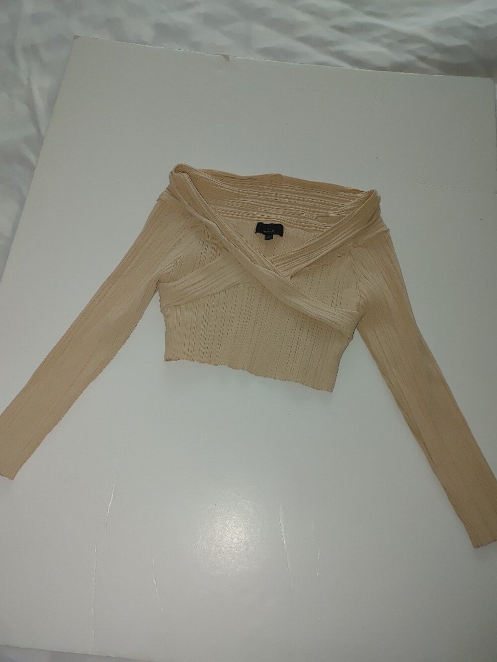 MICHAEL CASTELLO+REVOLVE Woman's Long Sleeves Cropped Top Size L Used